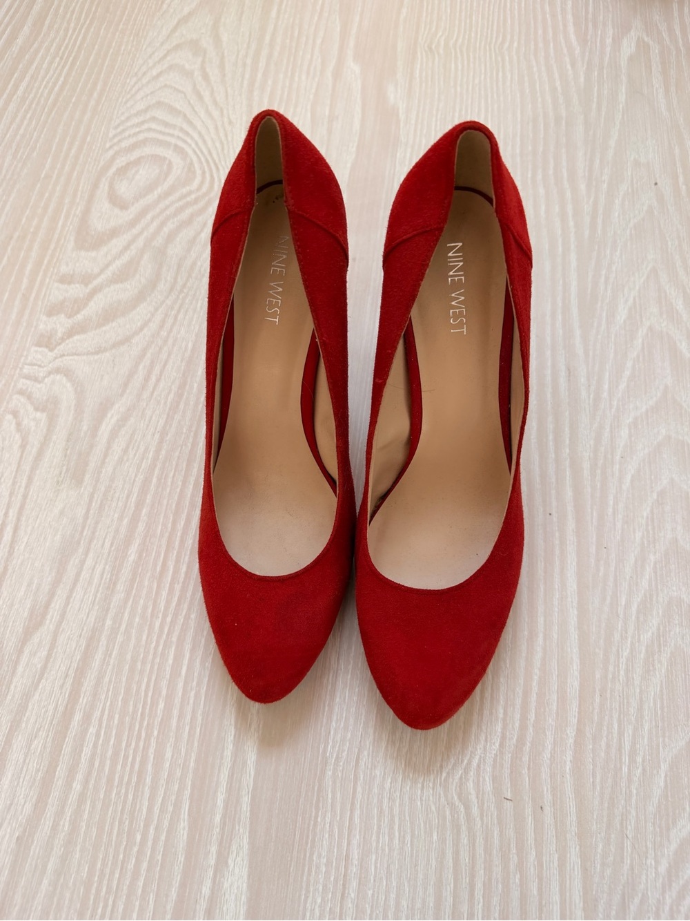Nine West Red Suede Pointed Toe Pumps. Size 9.5